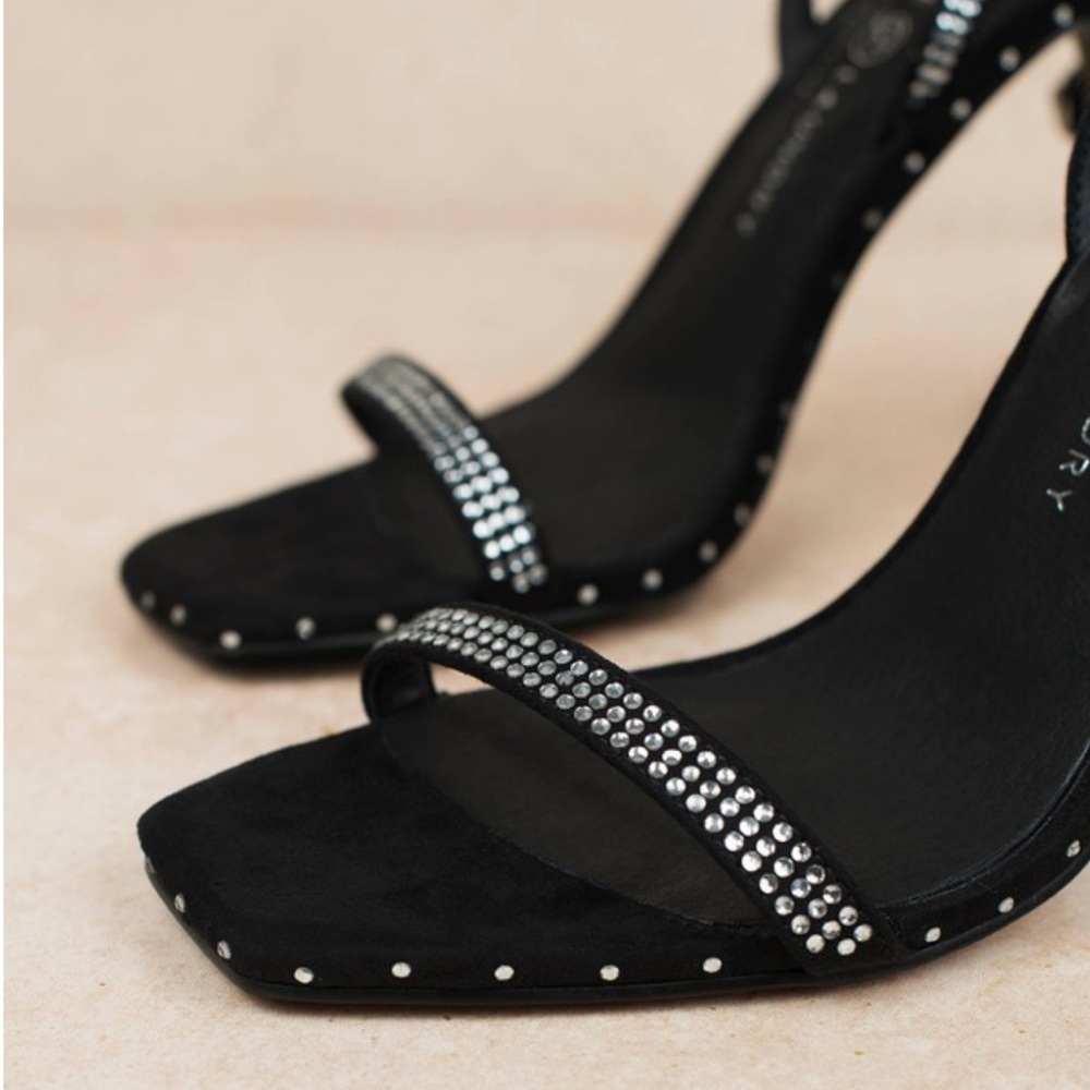 Dazzle Suede Rhinestone Ankle Strap Square Sandal - Picture 4 of 6